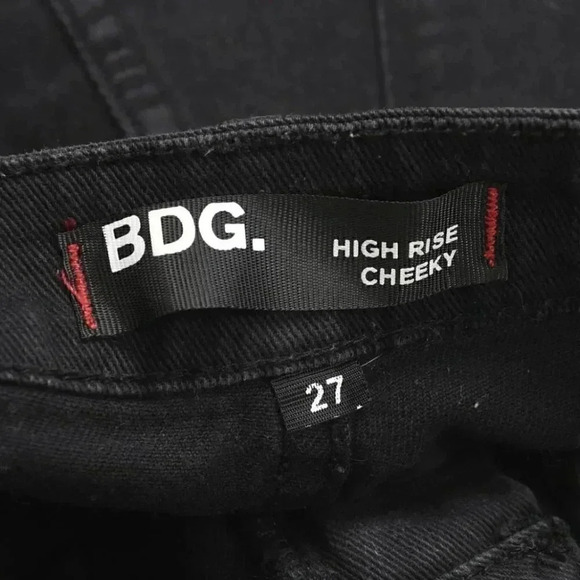 Urban Outfitters BDG Jean Shorts High Rise Cheeky Fray Distressed Size 27 - Picture 7 of 11